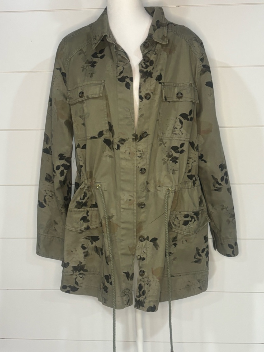 Size 14/16 Avenue Olive Green Floral Utility Jacket